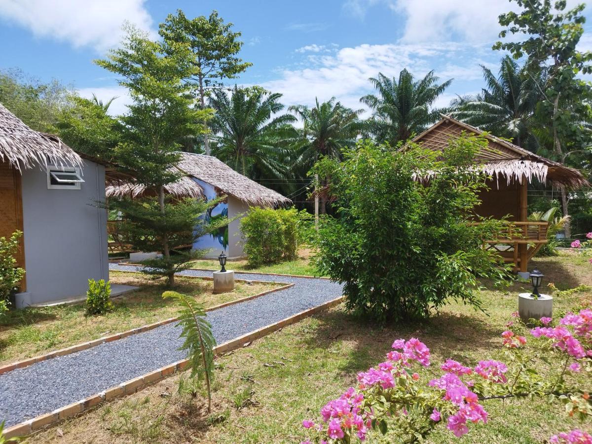 Palm Garden Bungalows Ko Lanta Exterior foto